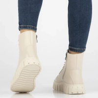 Leather ankle boots Filippo DBT6312/25 BE beige