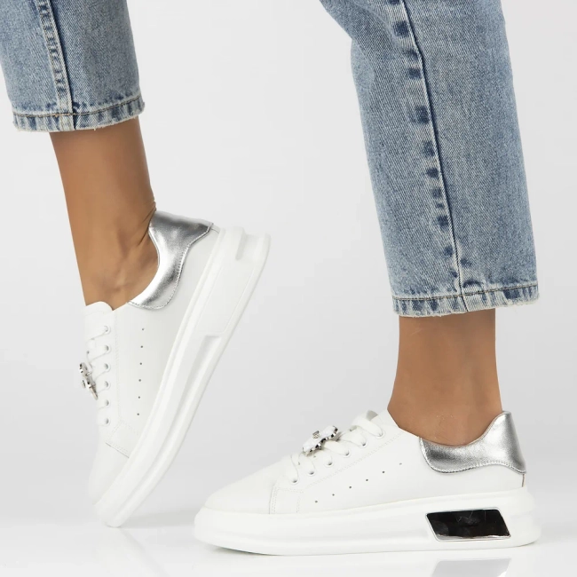 Leather sneakers Filippo DP6807/25 WH white