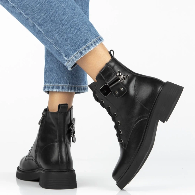 Leather ankle boots Filippo DBT7151/25 BK black