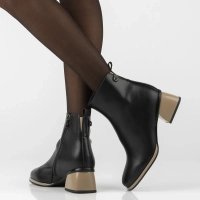 Leather heeled ankle boots Filippo DBT8122/26 BK BE black