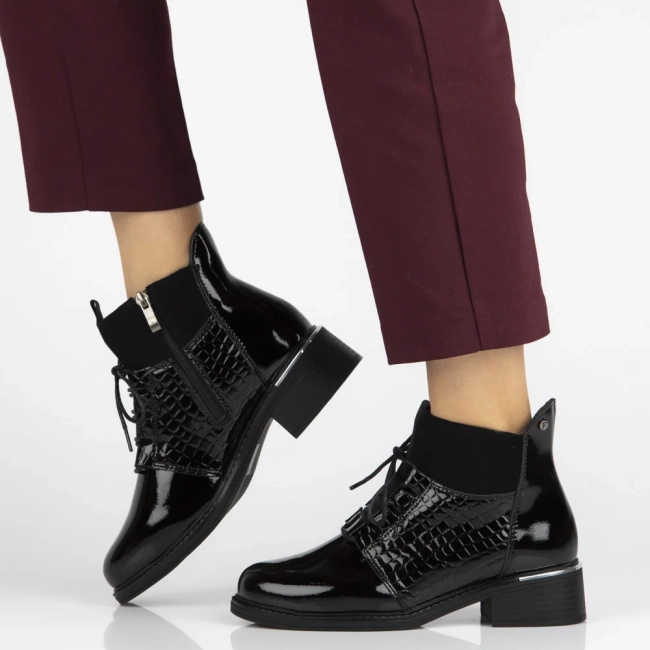 Skórzane botki na obcasie Filippo DBT7275/25 BK czarne