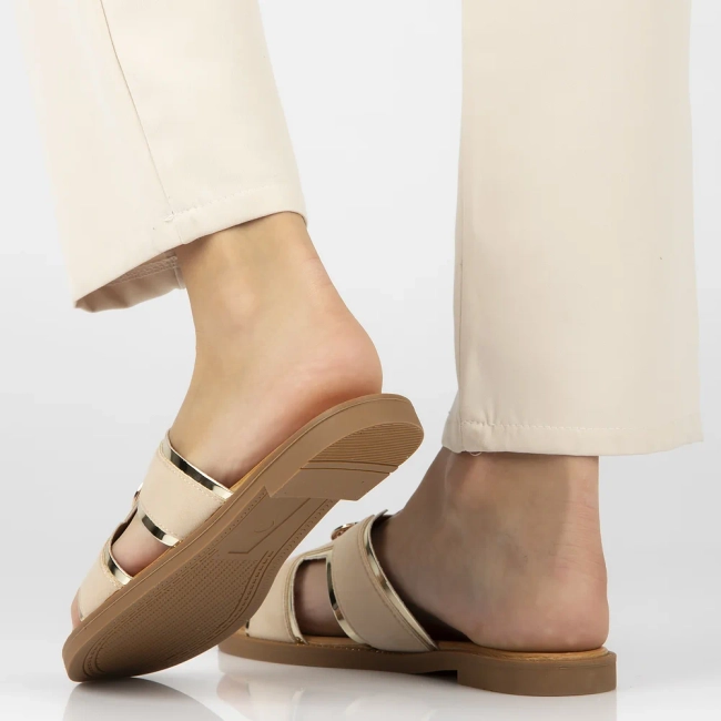 Klapki Filippo DK6921/25 BE beżowe