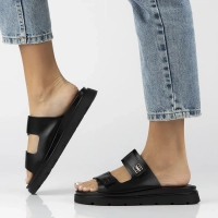 Leather flip-flops Filippo 40439 black