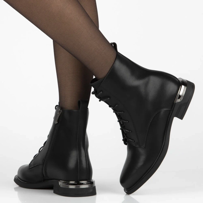 Leather ankle boots Filippo DBT7193/25 BK black