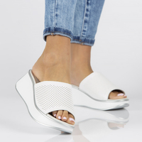 Leather slippers Filippo DK3614/22 WH white