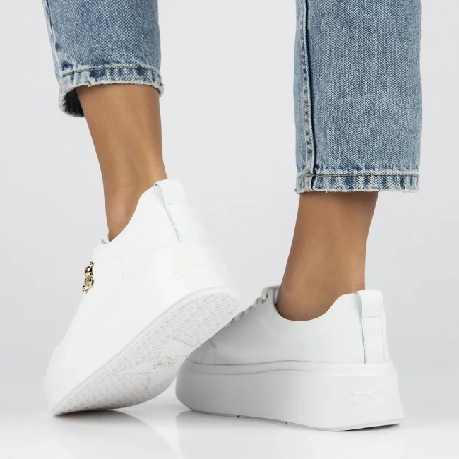 Leather sneakers Filippo DP6246/25 WH white