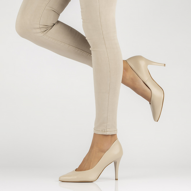 Leather pumps Filippo 2058 beige