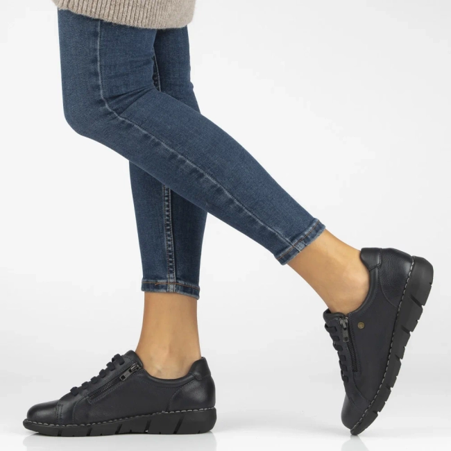 Leather shoes Maciejka P7238-17/00-1 navy