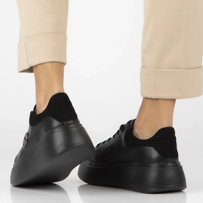 Skórzane sneakersy Filippo DP6058/24 BK BK