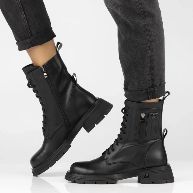 Skórzane botki typu workery Artiker 53C0212 czarne