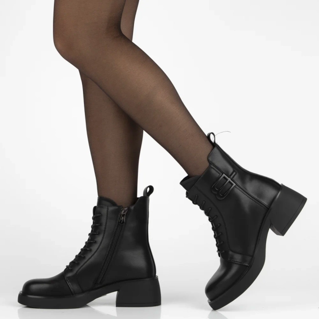 Leather ankle boots Filippo DBT6550/25 BK black