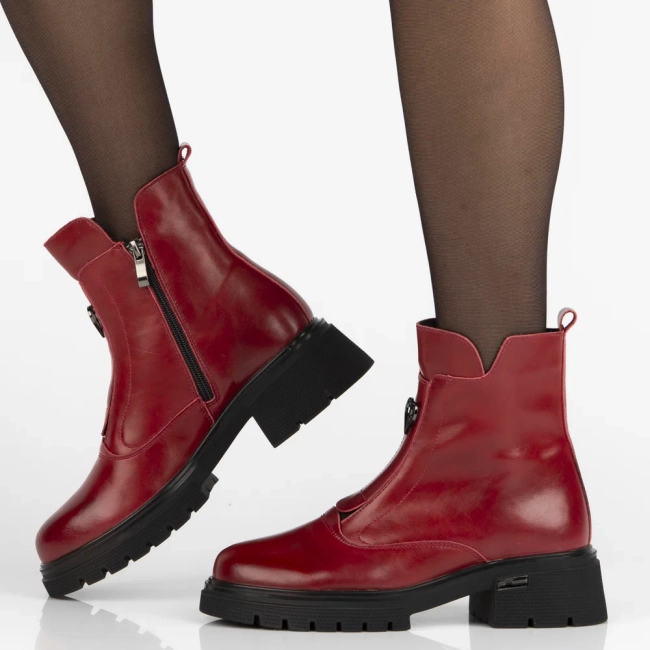 Leather ankle boots Filippo DBT7148/25 RD red