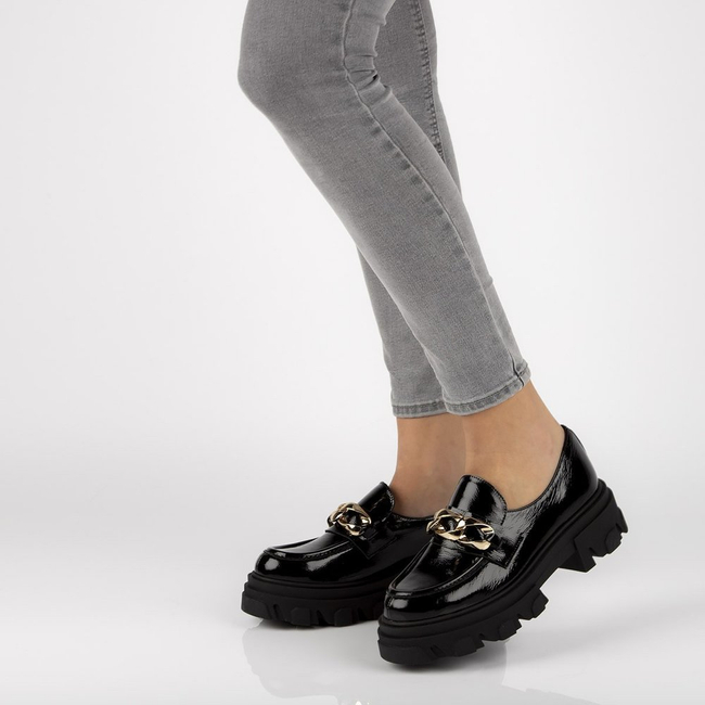 Leather shoes Filippo 20083 black lacquered