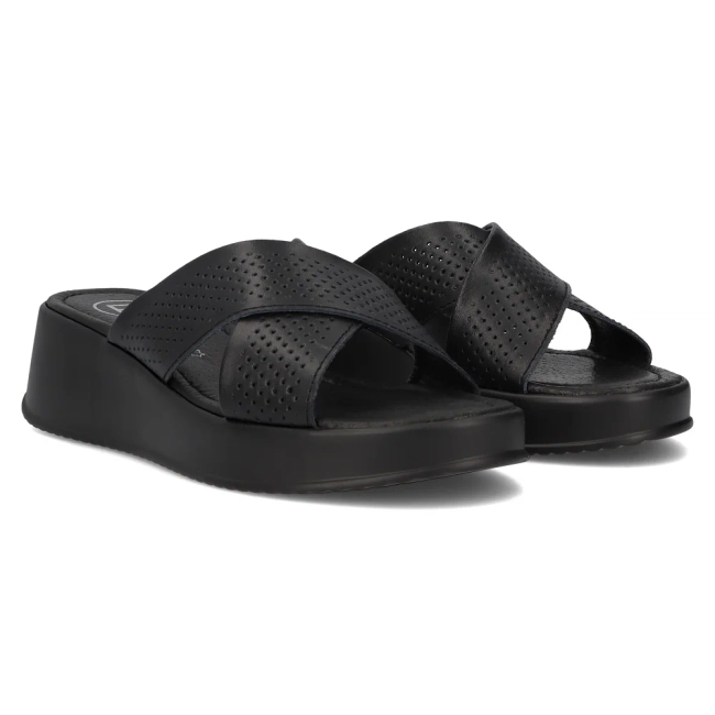 Leather flip-flops Filippo DK6066/24 BK black