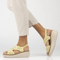 Leather sandals Filippo DS6819/25 YL yellow