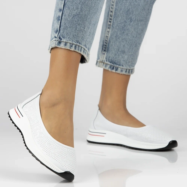 Leather shoes Filippo DP6719/25 WH white