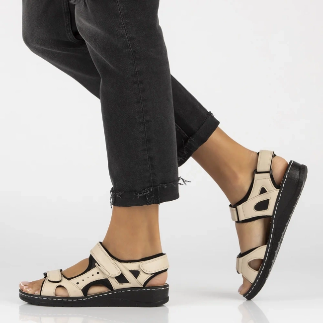 Leather sandals Artiker 52C0294 beige