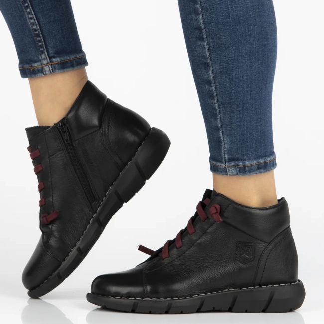 Leather ankle boots Maciejka P7240-01/00-1 black