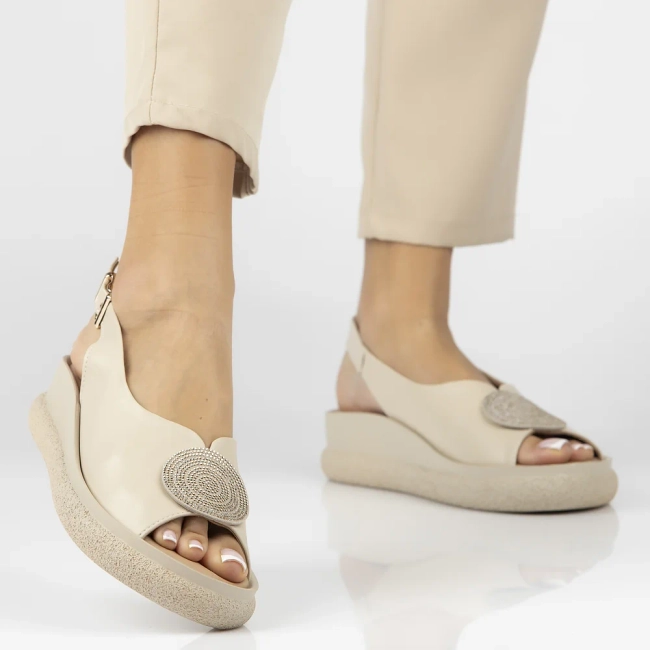Leather sandals Filippo DS6984/25 BE beige