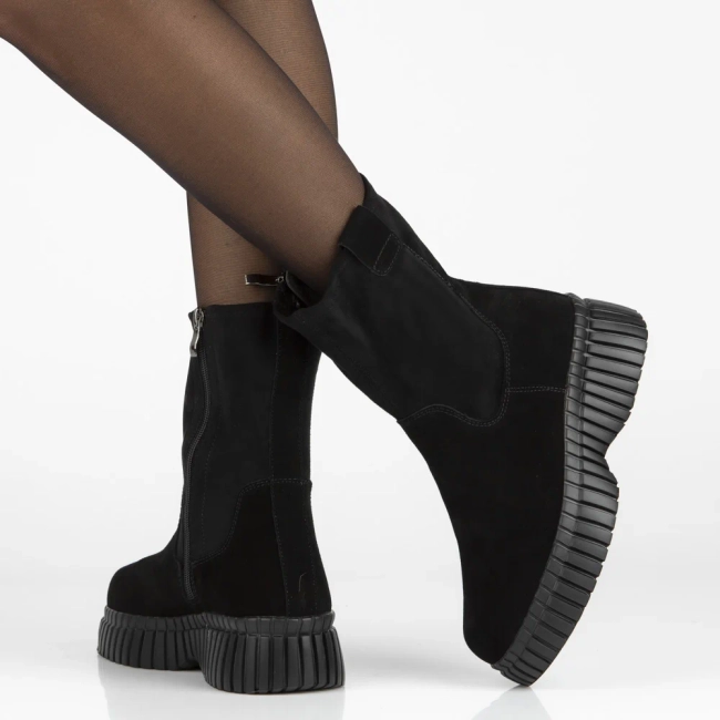 Leather ankle boots Filippo DBT7163/25 BK SU black