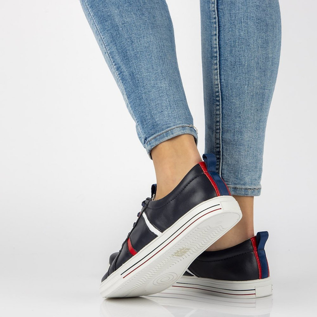 Skórzane półbuty Filippo DP2045/21 NV granatowe