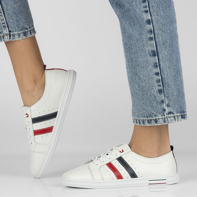 Leather shoes Filippo DP4478/23 WH NV white