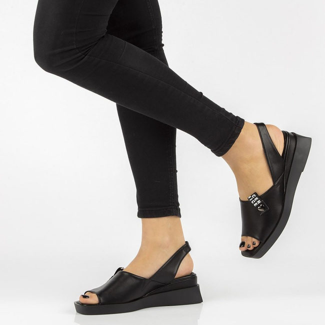 Wedge sandals Filippo DS2355/21 BK black