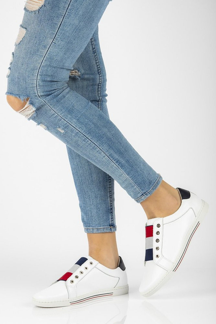 Leather shoes Filippo DP2155/21 WH white