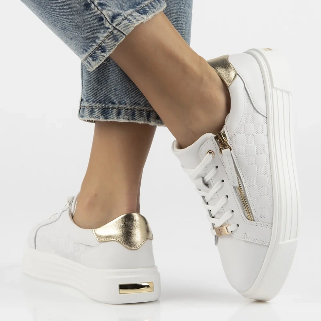 Leather shoes Filippo DP7493/25 WH white