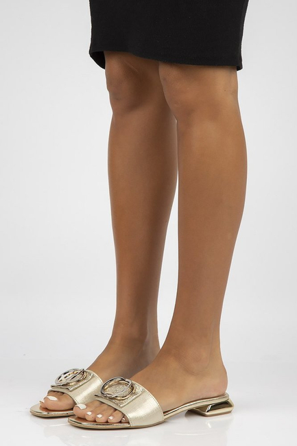 Skórzane klapki Filippo 118 złote