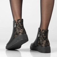Leather wedge ankle boots Filippo DBT8058/26 BK MLT black