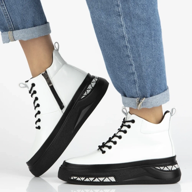 Skórzane botki na platformie Filippo DBT7276/25 WH białe