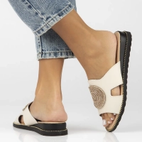 Skórzane klapki Filippo DK7041/25 BE beżowe