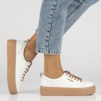 Skórzane półbuty na platformie Filippo DP6117/24 WH BE biało-beżowe