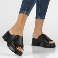 Leather flip-flops Filippo DK4616/24 BK black