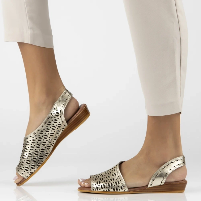 Skórzane sandały Artiker 56C2551 złote