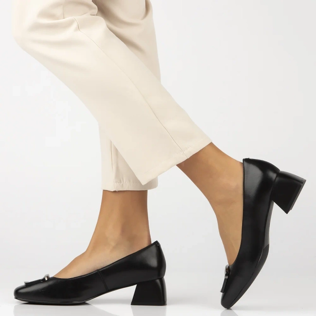 Leather shoes Filippo DP6946/25 BK black