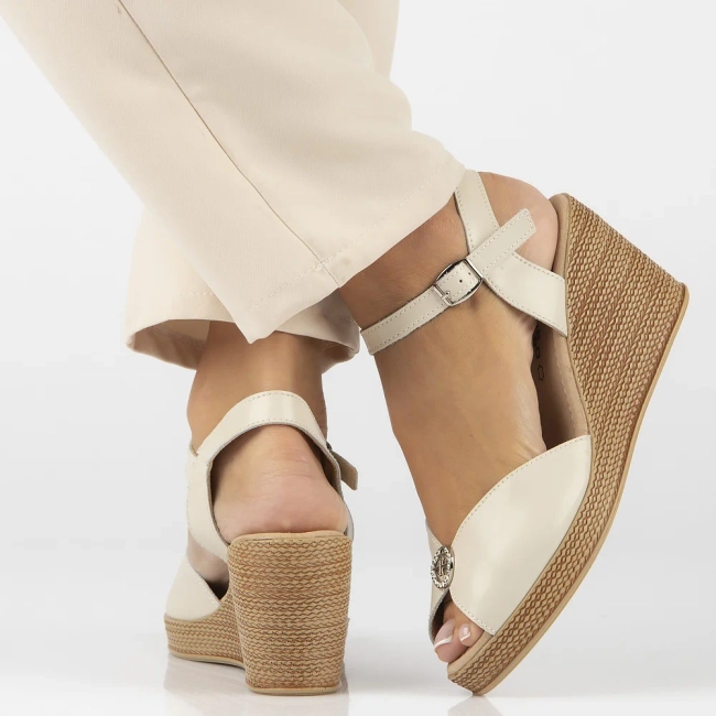 Leather sandals Filippo DS6026/24 EC ecru