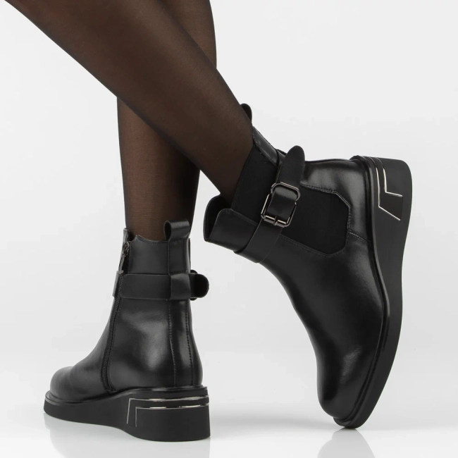 Leather wedge ankle boots Filippo DBT8049/26 BK black