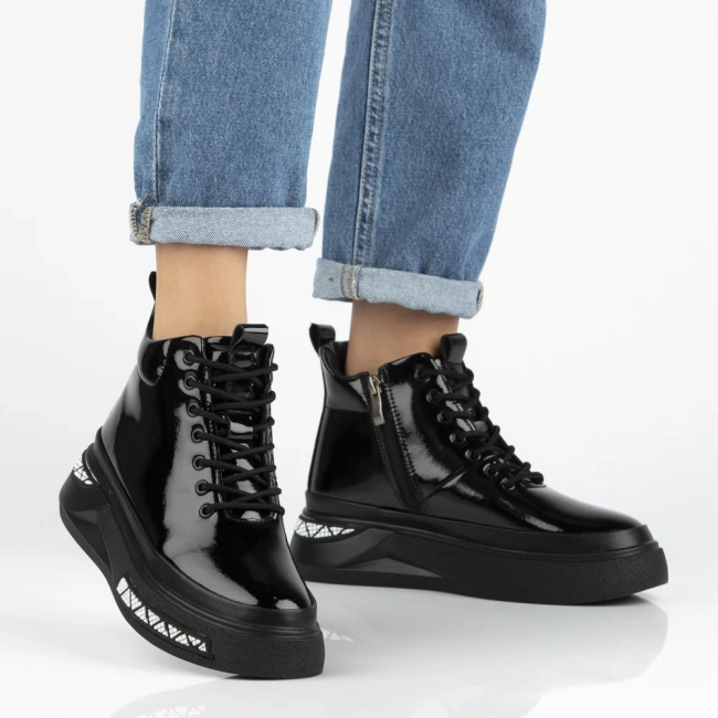 Skórzane botki na platformie Filippo DBT7276/25 BK czarne