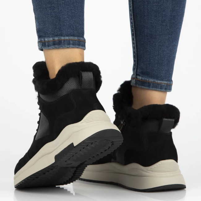 Skórzane botki na platformie Filippo DBT7240/25 BK czarne