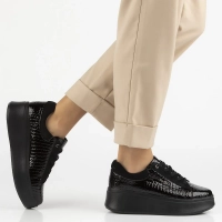 Skórzane sneakersy Filippo DP7412/25 BK CR czarne