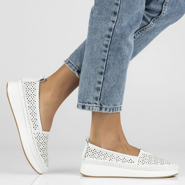 Leather shoes Filippo DP4555/23 WH white