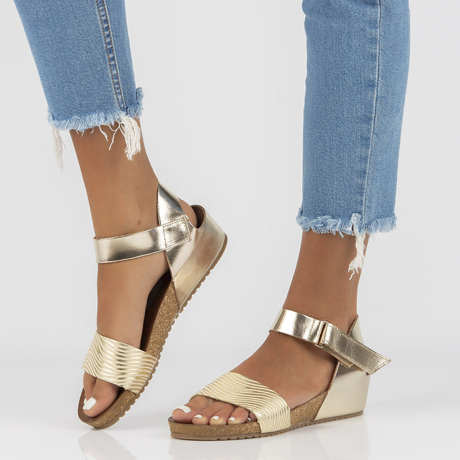 Skórzane sandały Filippo 40143 złote