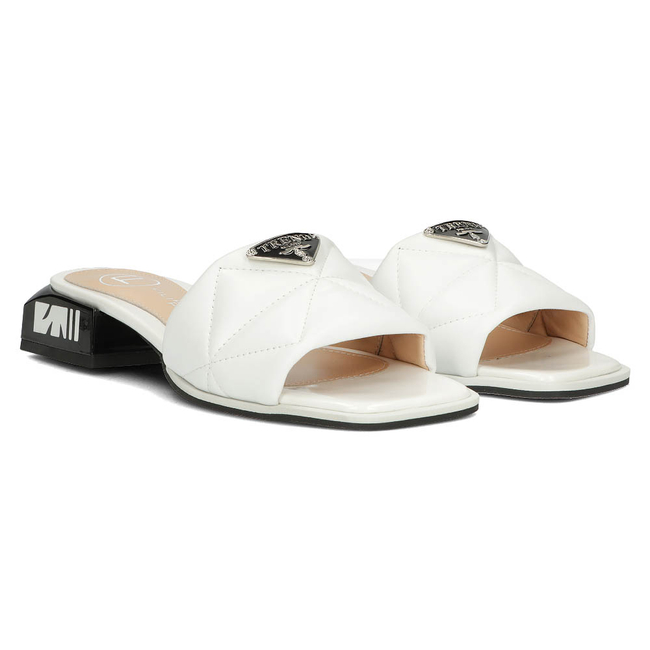 Leather flip-flops Filippo DK3905/22 WH white
