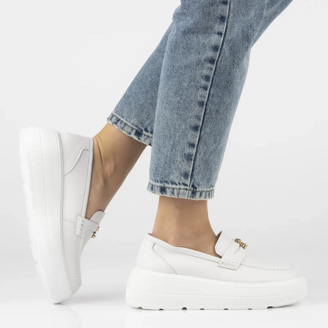 Leather shoes Filippo DP6844/25 WH white