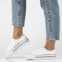 Sneakers UP Bold QY832-9 white