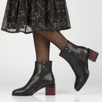 Botki Filippo na słupku DBT4102/22 BK czarne