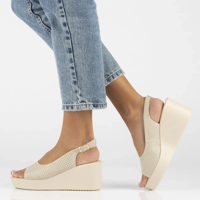 Leather sandals Filippo DS6204/24 BE beige