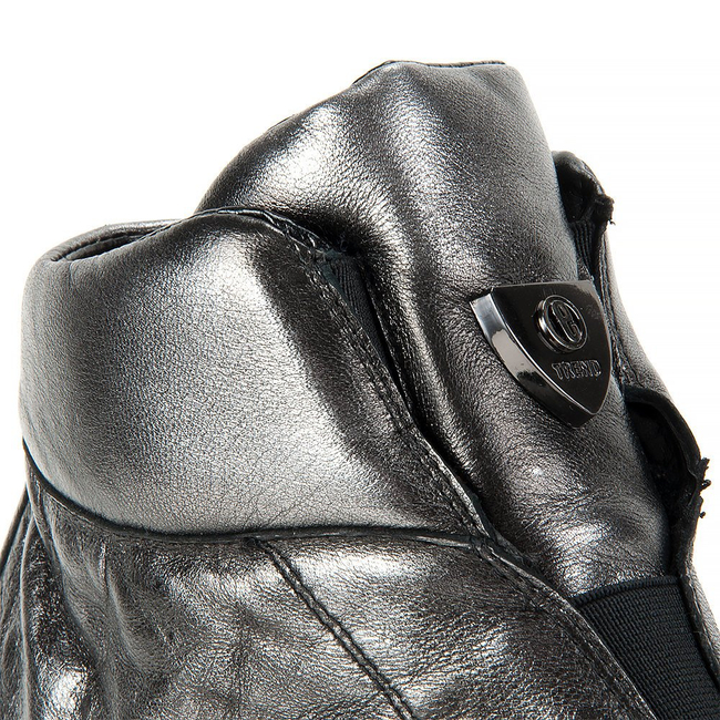 Botki EKSBUT 66-4318-E04-1G czarny/srebro